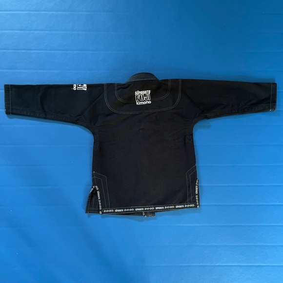 Kids Fuji Suparaito BJJ Gi – Lightweight Youth Jiu Jitsu Uniform - Picture 8 of 9